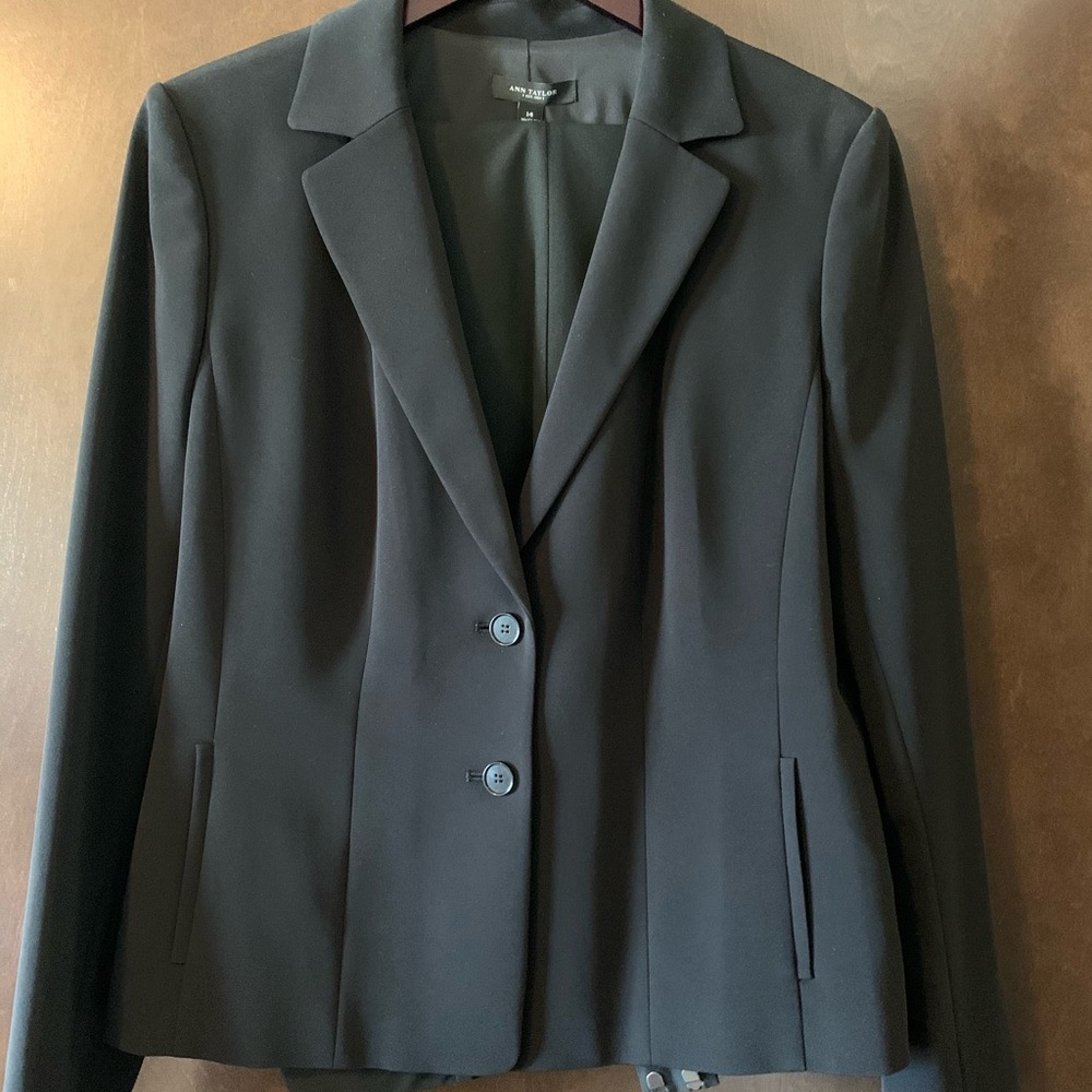 Ann Taylor 2 piece suit